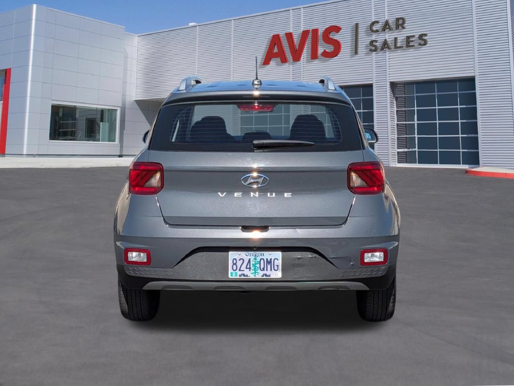 Used 2025 Hyundai Venue SEL FWD image 7