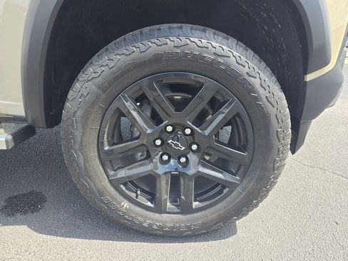 Certified 2024 Chevrolet Colorado Trail Boss AWD/4WD image 28