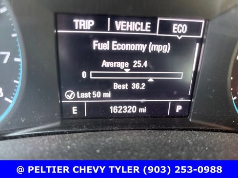 Used 2018 Chevrolet Equinox LT FWD image 24