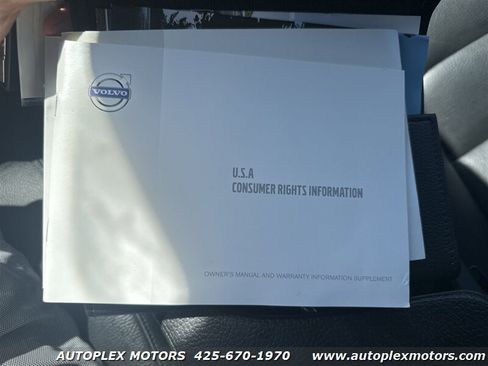 Used 2016 Volvo XC90 T6 Momentum w/ Momentum Plus Package image 35