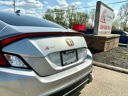 Used 2016 Honda Civic EX-L image 23