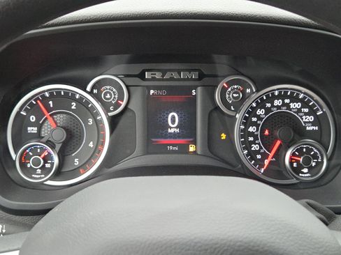 New 2026 RAM 2500 Tradesman AWD/4WD image 13