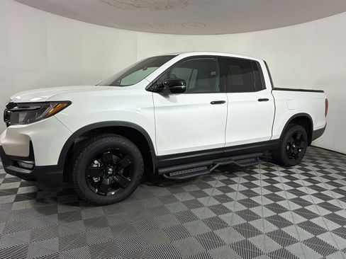 Used 2025 Honda Ridgeline Black Edition image 24