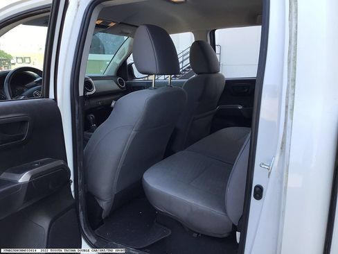 Used 2022 Toyota Tacoma SR5 RWD image 9