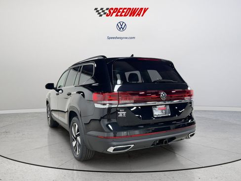 New 2026 Volkswagen Atlas SE image 5