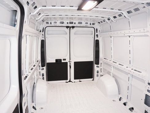 New 2026 RAM ProMaster 2500 w/ Convenience Group image 8