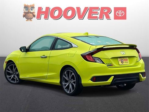 Used 2019 Honda Civic Touring image 5