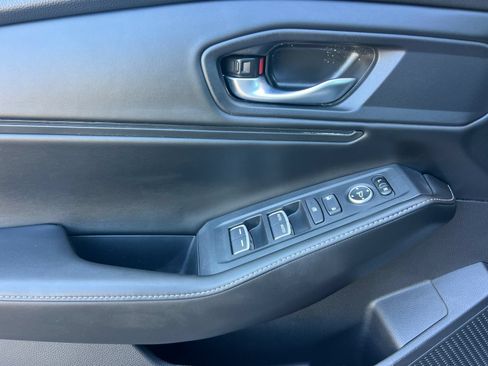 Used 2024 Honda Accord Sport image 11