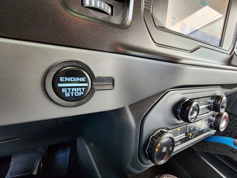 Used 2022 Ford Bronco Black Diamond AWD/4WD image 31