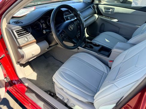 Used 2016 Toyota Camry LE FWD image 13