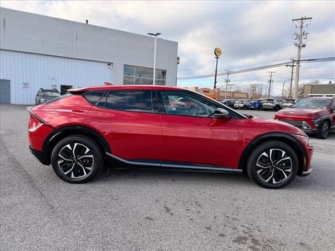 Used 2022 Kia EV6 Wind image 10