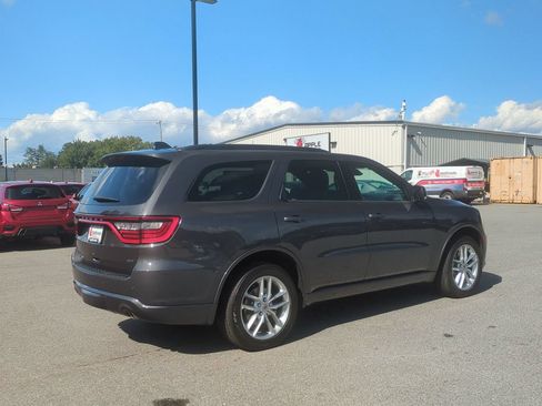 Used 2024 Dodge Durango GT AWD/4WD image 5