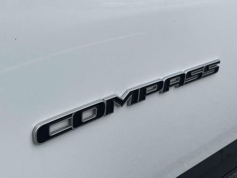Used 2024 Jeep Compass Limited AWD/4WD image 9