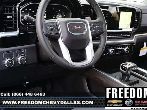 New 2026 GMC Sierra 1500 SLT image 28