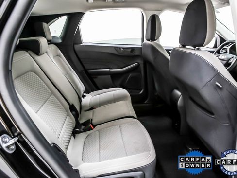 Used 2022 Ford Escape SE image 33