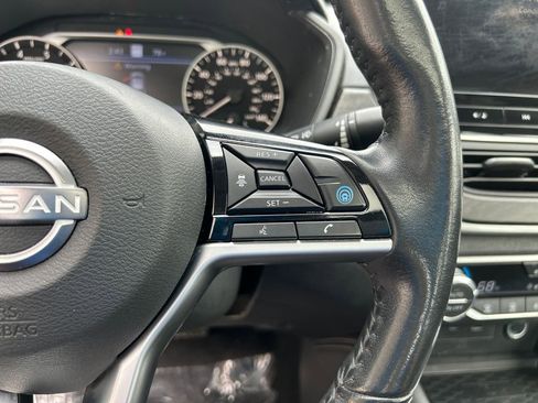 Used 2023 Nissan Altima 2.5 SL FWD image 23