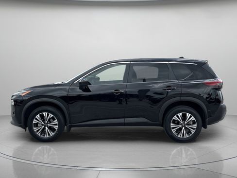 Used 2023 Nissan Rogue SV image 5