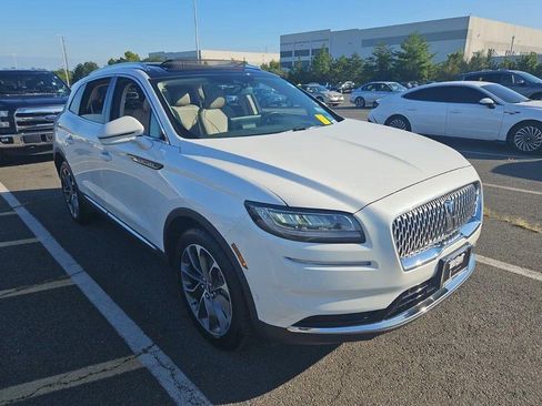 Used 2021 Lincoln Nautilus Reserve w/ Equipment Group 201A AWD/4WD image 2