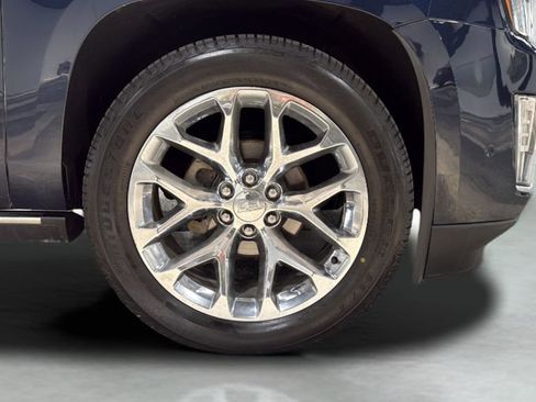 Used 2017 Cadillac Escalade Platinum AWD/4WD image 42