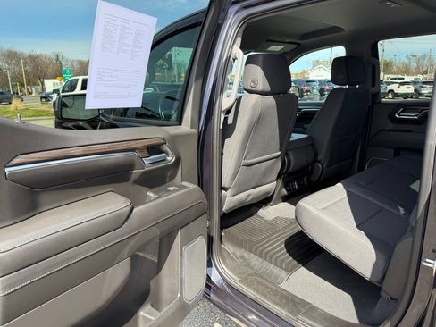 Certified 2022 Chevrolet Silverado 1500 LT AWD/4WD image 15