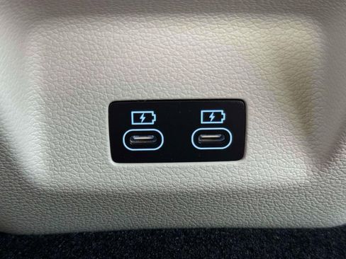 New 2026 Genesis G70 2.5T image 12