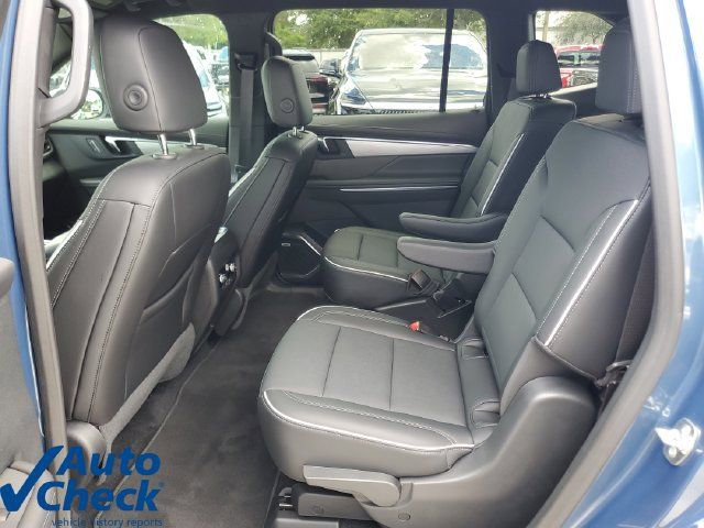 Used 2025 Buick Enclave Preferred FWD image 12