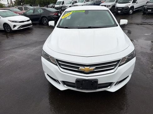 Used 2019 Chevrolet Impala LT FWD image 8