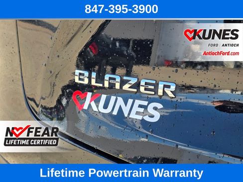 Used 2025 Chevrolet Blazer LT FWD image 13