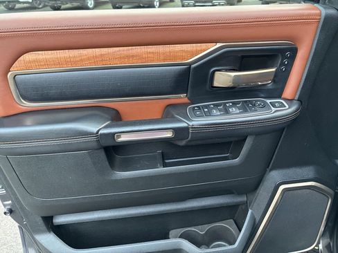 Used 2022 RAM 2500 Limited image 25