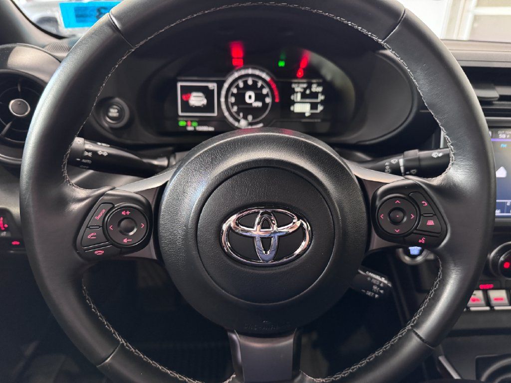 Used 2025 Toyota GR86 Premium w/ Performance Package RWD image 13