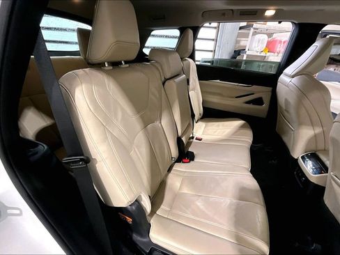 Certified 2025 INFINITI QX60 Sensory image 30