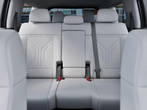 New 2027 Hyundai Santa Fe SEL FWD image 12