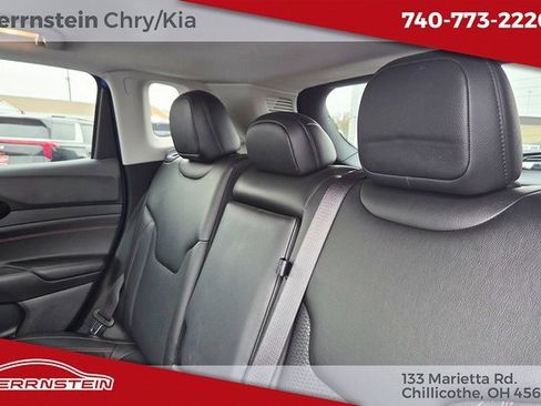 Used 2022 Jeep Compass Trailhawk image 23