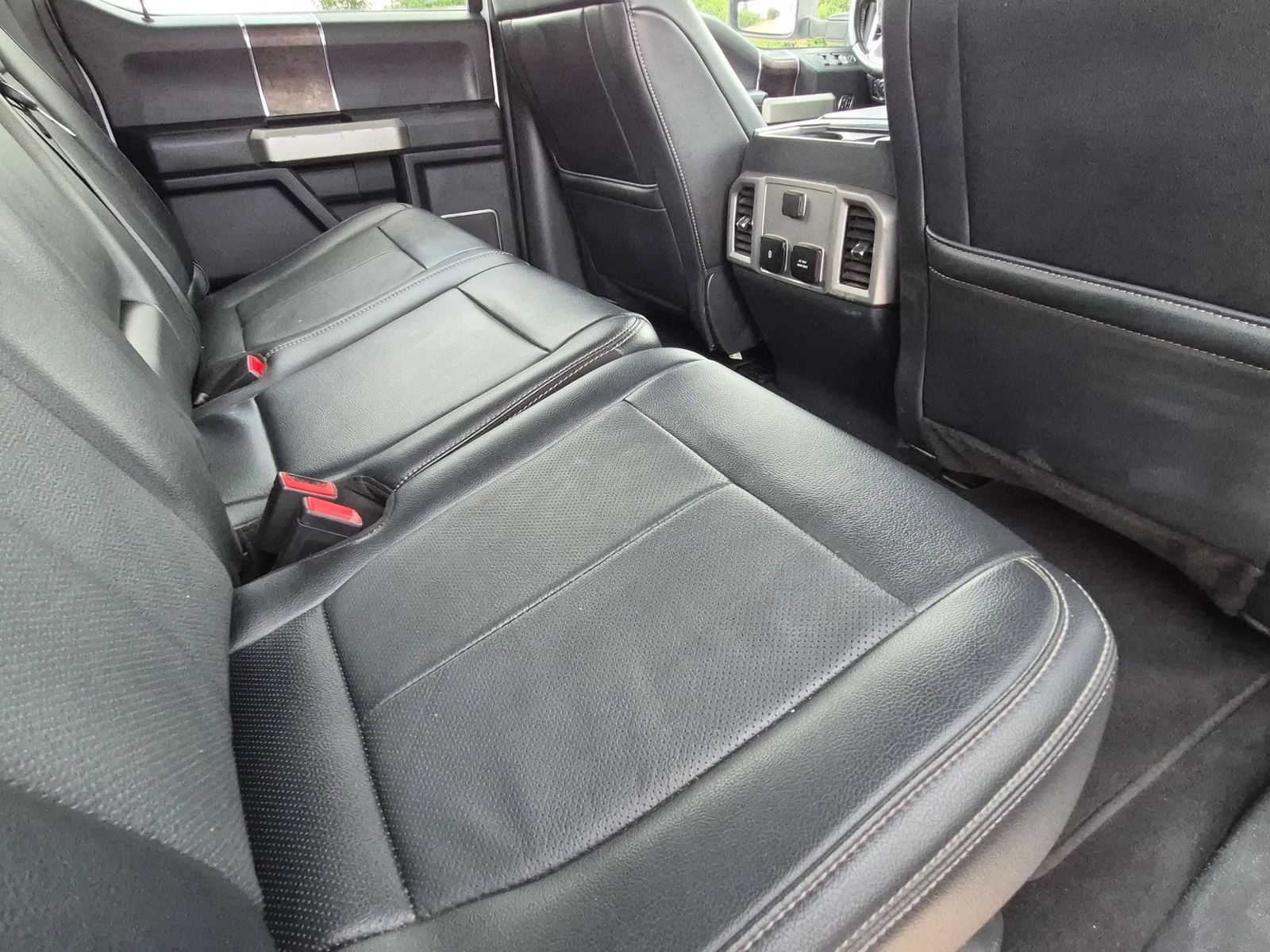 Used 2022 Ford F250 Lariat w/ Lariat Value Package AWD/4WD image 30