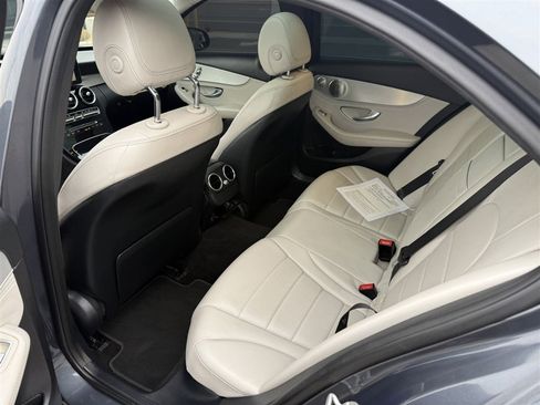 Used 2016 Mercedes-Benz C 300 4MATIC Sedan image 22