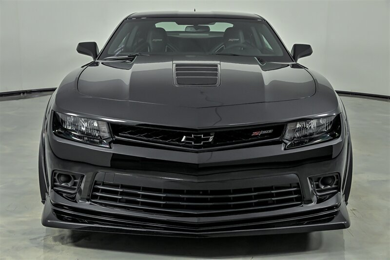 Used 2015 Chevrolet Camaro Z/28 RWD image 5