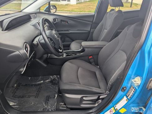 Used 2020 Toyota Prius Prime LE FWD image 16