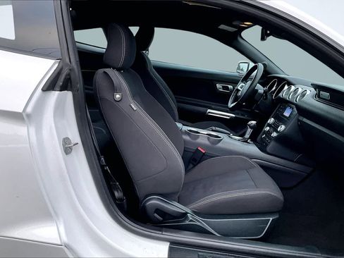 Used 2022 Ford Mustang Coupe image 13