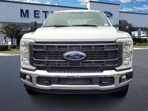 Used 2023 Ford F350 XL image 2
