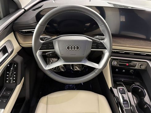 Used 2025 Audi Q5 Premium w/ Convenience Package AWD/4WD image 13