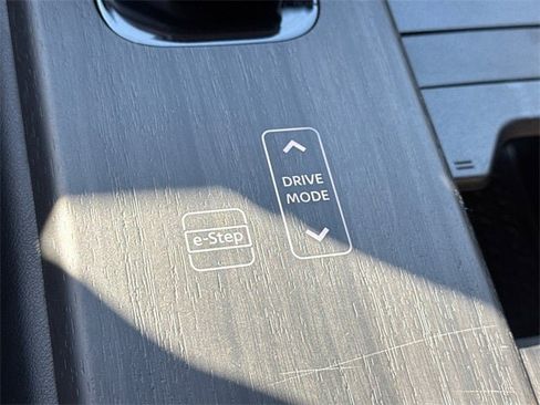 Certified 2023 Nissan Ariya AWD image 30