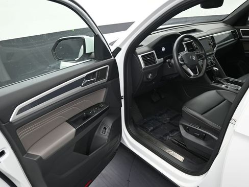 Used 2021 Volkswagen Atlas Cross Sport SEL FWD image 10