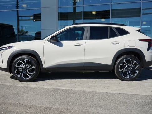 New 2026 Chevrolet Trax RS w/ Sunroof Package image 5