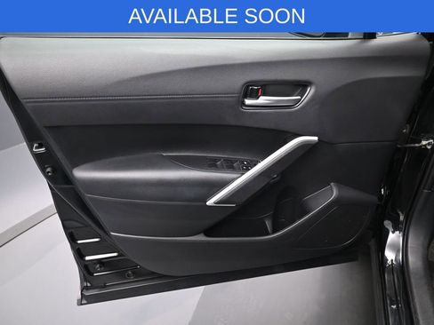 Used 2025 Toyota Corolla Cross XLE AWD/4WD image 11