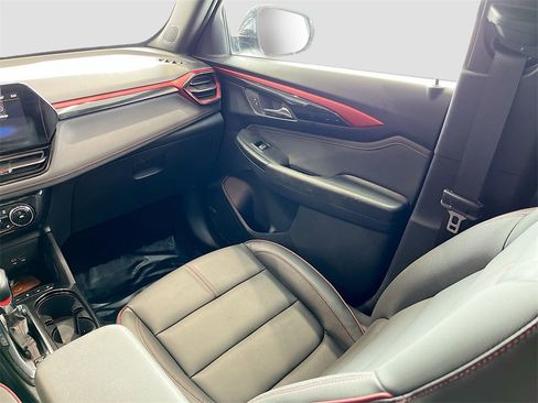 Used 2024 Chevrolet TrailBlazer RS w/ Convenience Package image 23