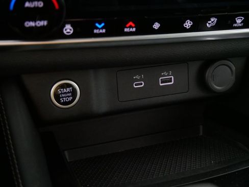 Used 2023 Nissan Rogue SL AWD/4WD image 29