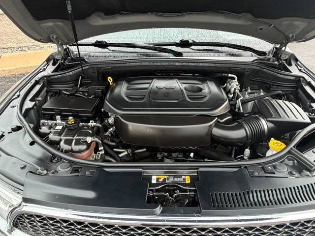 Used 2022 Dodge Durango SXT AWD/4WD image 16