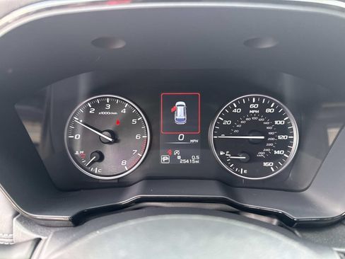 Used 2025 Subaru Outback Premium AWD/4WD image 35