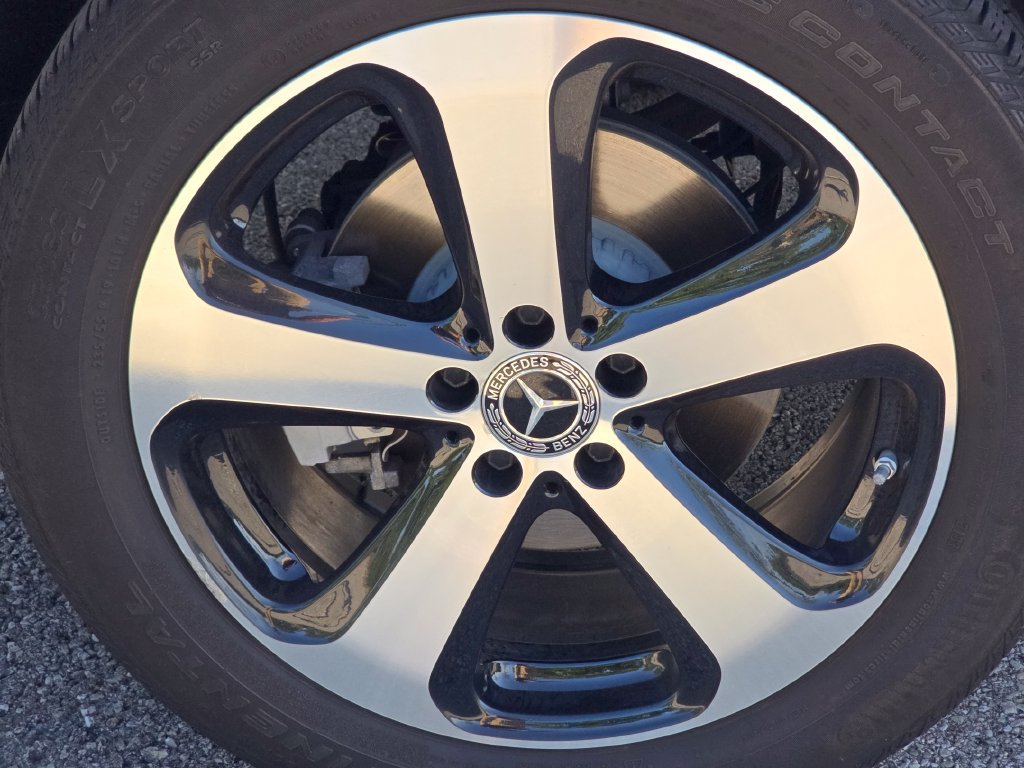 Used 2020 Mercedes-Benz GLC 300 4MATIC image 10