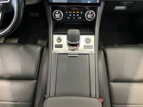 Used 2022 Jaguar F-PACE S AWD/4WD image 35